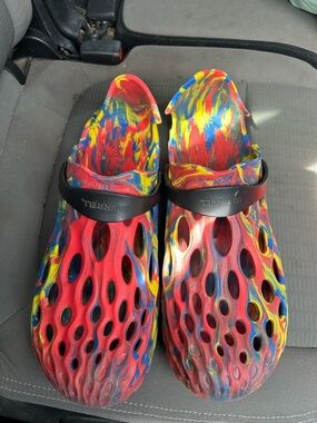 Merrell Multicolor Red Blue Yellow Vented Foam Clogs